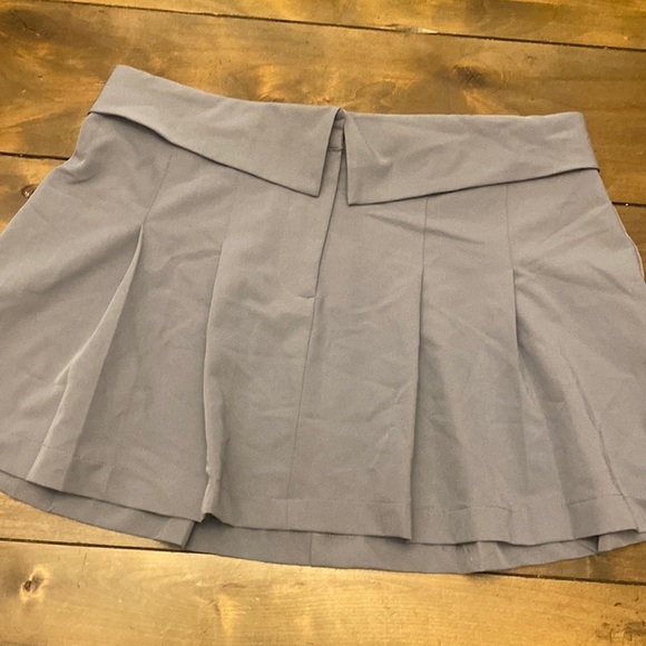 Bershka‎ cornflower blue pleated mini skirt size xl - Picture 1 of 5